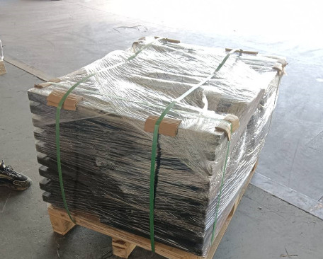 500 mm de ancho 171 Cadena de empuje en caucho de excavadora negra y almohadillas de caucho de acero