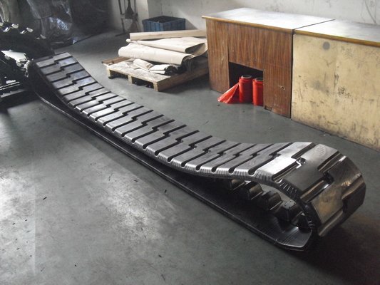 470x152.4x52 Patrón liso o patrón grabado Pistas de caucho Piezas de pavimentador de asfalto con 52 enlaces