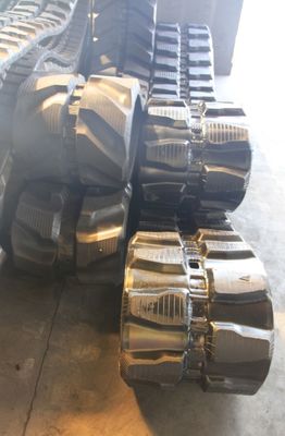 450*83.5*74 Vehículos a granel ATV UTV Maquinaria de construcción sin articulaciones Partes de excavadora Ruta de caucho