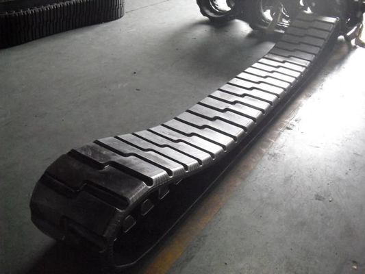 470x152.4x56 Patrón liso o grabado PF6110 Pistas de caucho Partes de pavimentador de asfalto con 52 enlaces