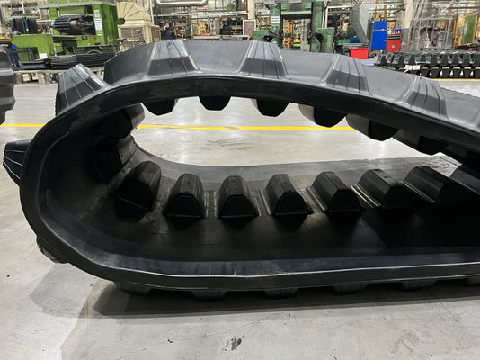 915x152.4x42/36&quot;x6&quot;x42 Larga pista de caucho para el tractor IH620